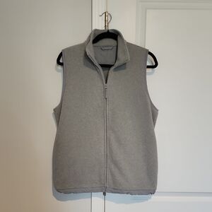 Aritzia GOLDEN Polartec Fleece Vest